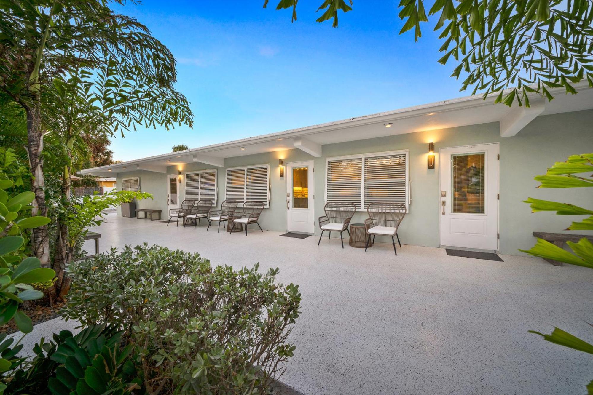 Boutique Vacation Rental Complex At Beach Cocoa Beach Extérieur photo