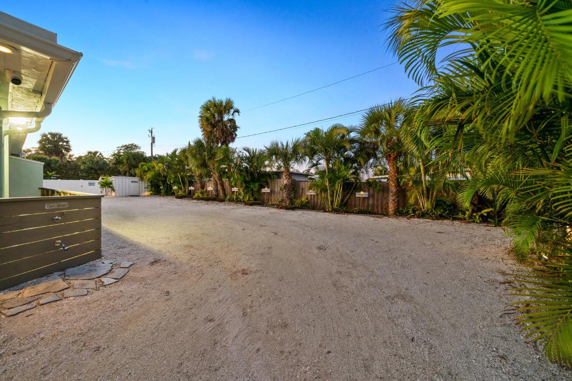 Boutique Vacation Rental Complex At Beach Cocoa Beach Extérieur photo